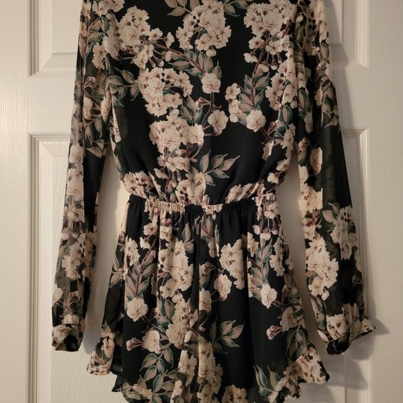 Astar Shorts Jumper - Picture 2 of 2